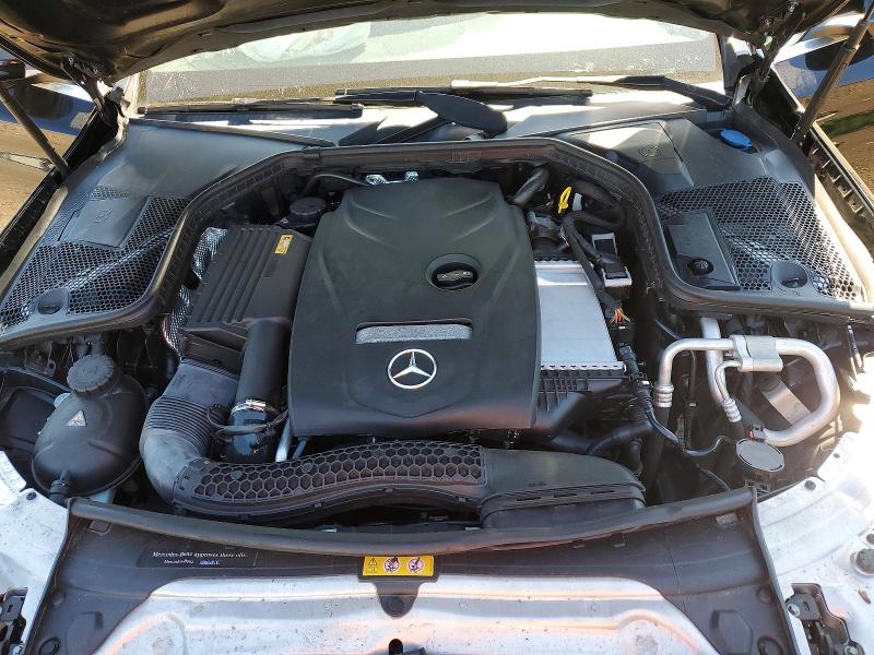 55845356 :رقم المزاد ، 55SWF4KB9HU186521 vin ، 2017 Mercedes-benz C مزاد بيع