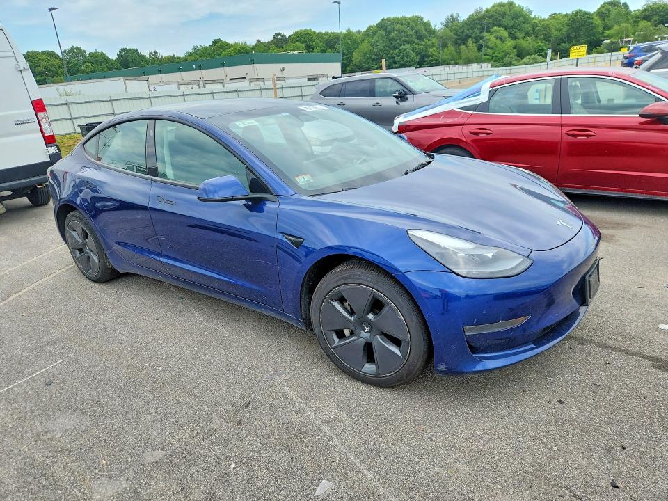 2022 Tesla Model 3 მანქანა იყიდება აუქციონზე, vin: 5YJ3E1EA9NF371026, აუქციონის ნომერი: 57041566