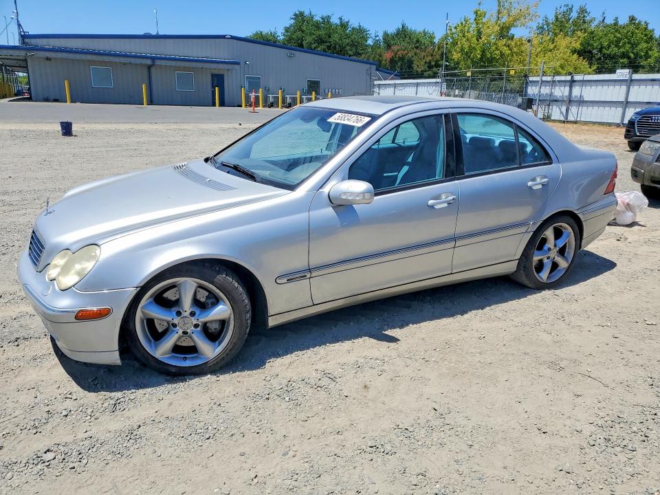 58834766 :رقم المزاد ، WDBRF40J74A629355 vin ، 2004 Mercedes-benz C مزاد بيع