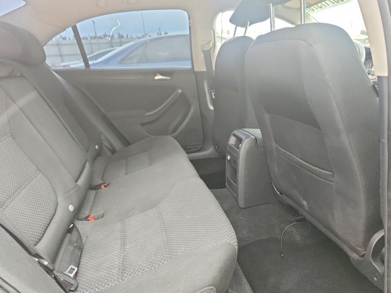 56717376 :رقم المزاد ، 3VWDL7AJ0CM371621 vin ، 2012 Volkswagen Jetta مزاد بيع