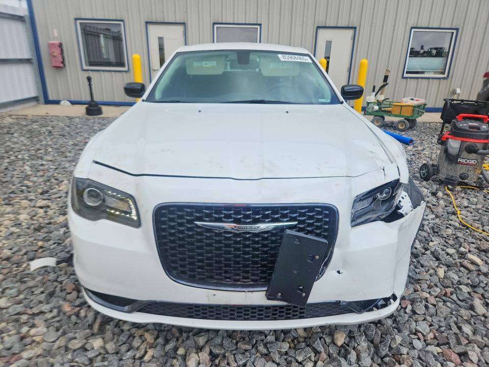 Продажа на аукционе авто 2018 Chrysler 300, vin: 2C3CCAAG6JH320978, номер лота: 85968465