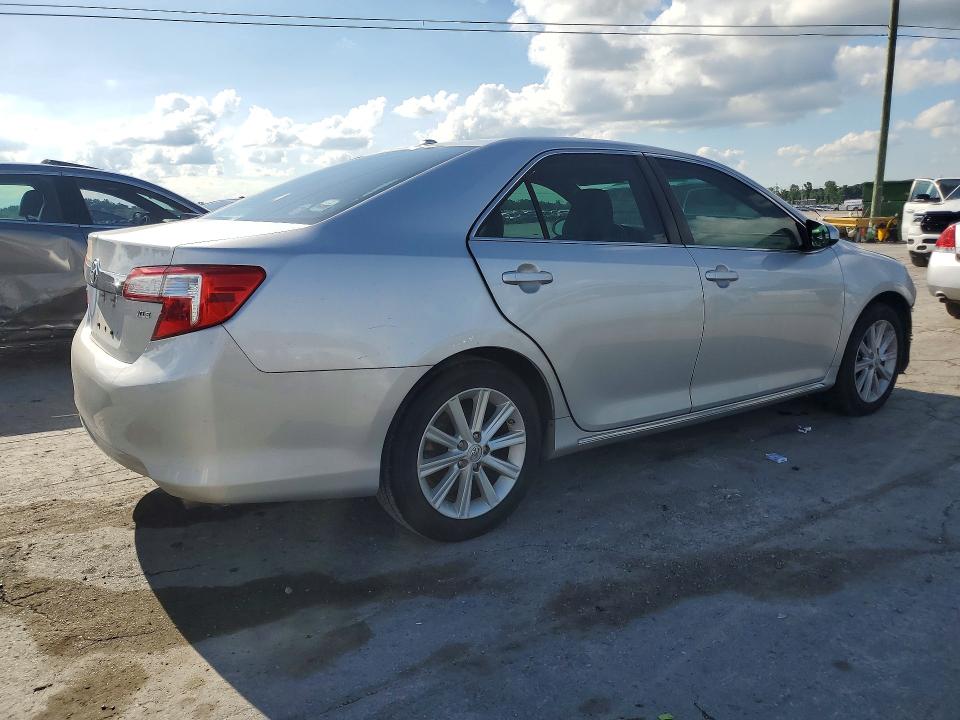 55764636 :رقم المزاد ، 4T1BF1FKXDU690355 vin ، 2013 Toyota Camry مزاد بيع