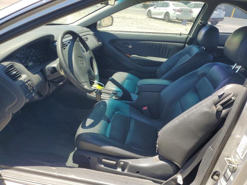 59010556 :رقم المزاد ، 1HGCG2256YA025344 vin ، 2000 Honda Accord مزاد بيع