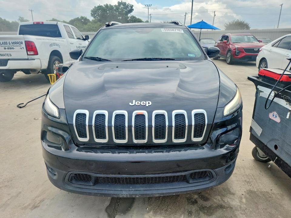 55656716 :رقم المزاد ، 1C4PJLCB9GW217709 vin ، 2016 Jeep Cherokee مزاد بيع