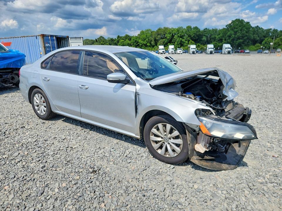 57193036 :رقم المزاد ، 1VWAT7A31EC074348 vin ، 2014 Volkswagen Passat مزاد بيع