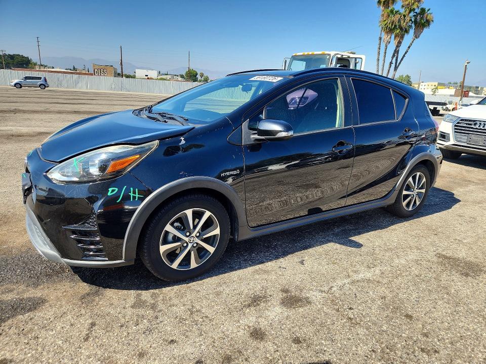 59180726 :رقم المزاد ، JTDKDTB34J1611182 vin ، 2018 Toyota Prius C مزاد بيع