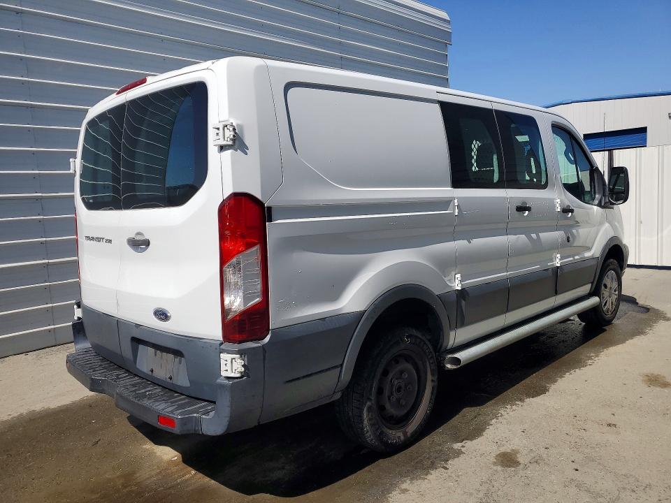 2015 Ford Transit მანქანა იყიდება აუქციონზე, vin: 1FTNR1ZM3FKA77918, აუქციონის ნომერი: 55732116