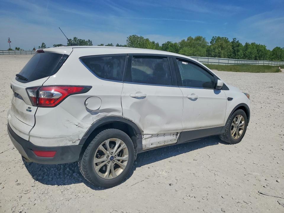 55767486 :رقم المزاد ، 1FMCU9G93HUA24240 vin ، 2017 Ford Escape مزاد بيع