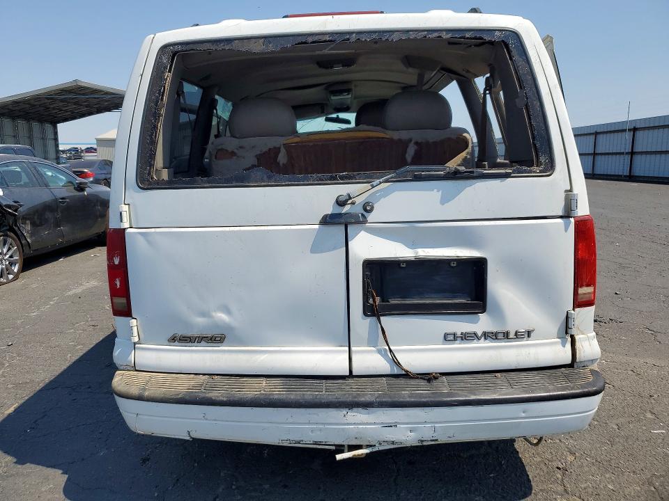 2000 Chevrolet Astro მანქანა იყიდება აუქციონზე, vin: 1GNDM19W9YB123385, აუქციონის ნომერი: 57440356
