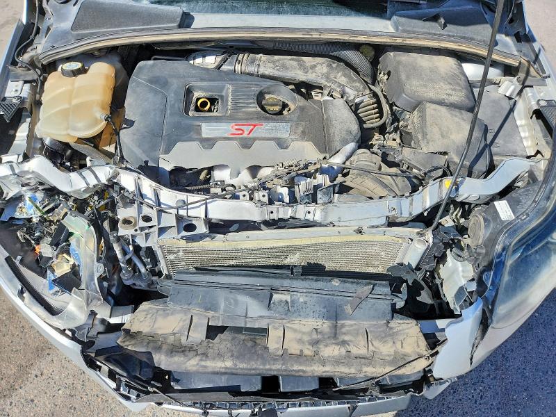 57010106 :رقم المزاد ، 1FADP3L92DL234658 vin ، 2013 Ford Focus مزاد بيع