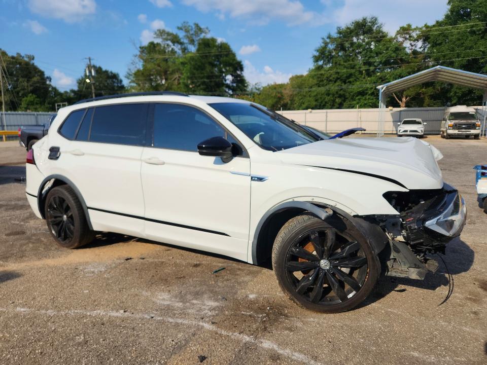 59319356 :رقم المزاد ، 3VV3B7AX1MM084975 vin ، 2021 Volkswagen Tiguan مزاد بيع