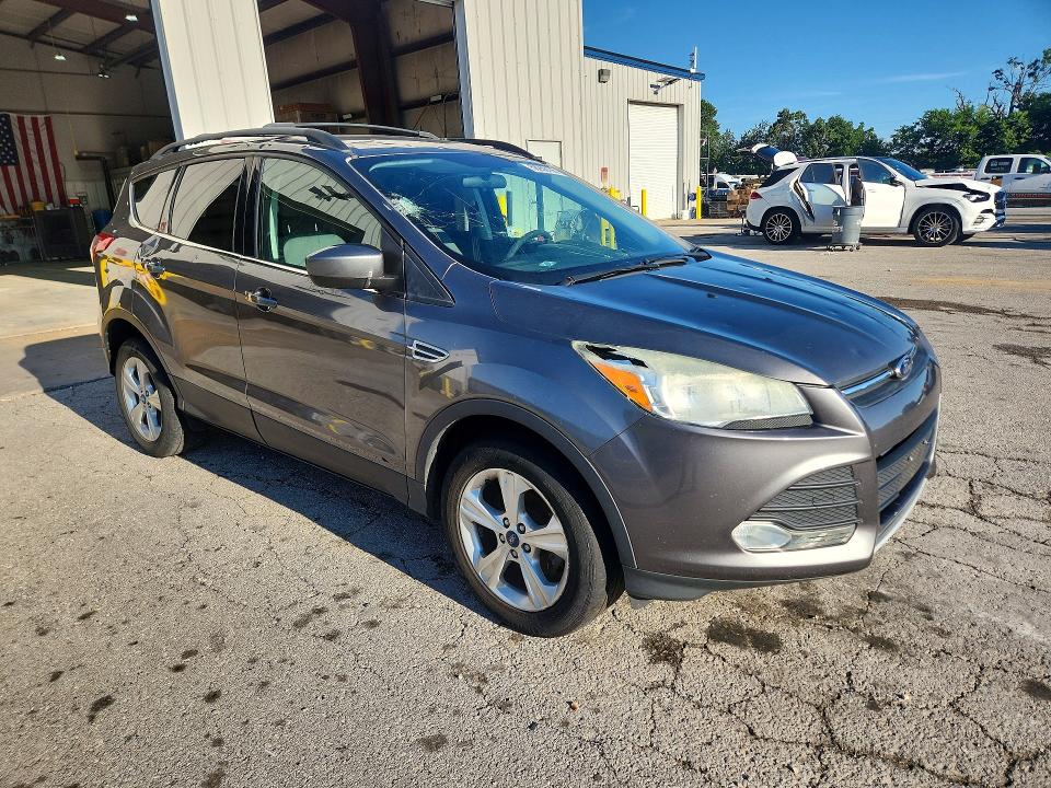 2013 Ford Escape მანქანა იყიდება აუქციონზე, vin: 1FMCU0GX1DUC85175, აუქციონის ნომერი: 58250196