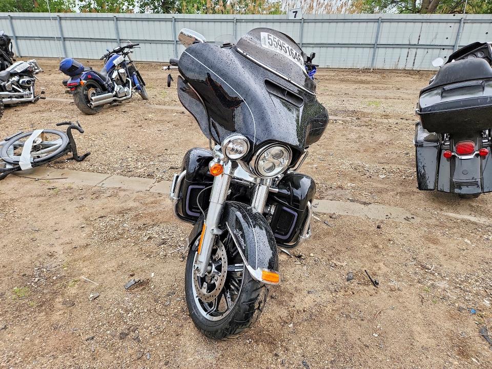 2017 Harley-davidson Flhtk მანქანა იყიდება აუქციონზე, vin: 1HD1KED11HB611426, აუქციონის ნომერი: 55951646