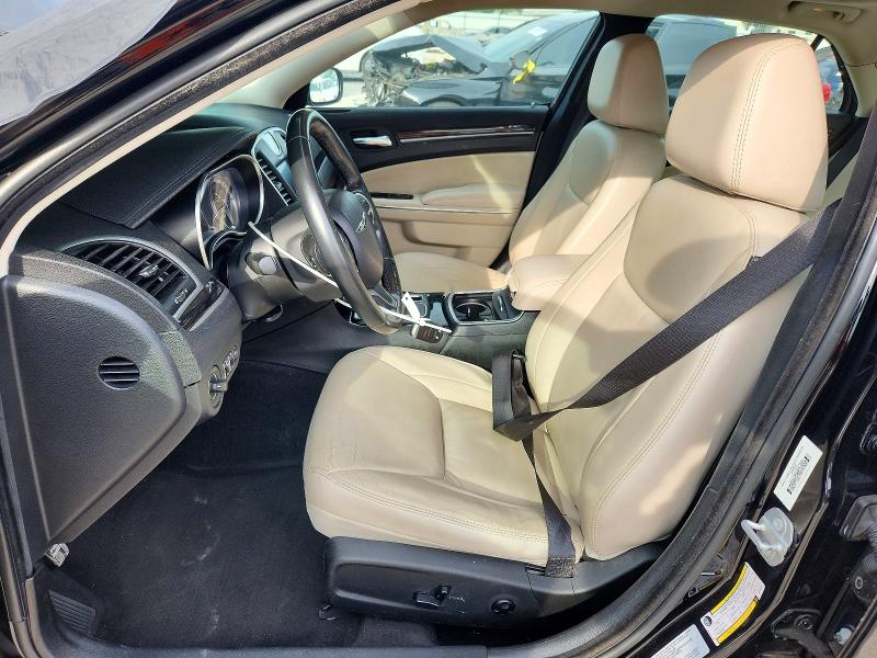58364346 :رقم المزاد ، 2C3CCARG1GH164412 vin ، 2016 Chrysler 300 مزاد بيع