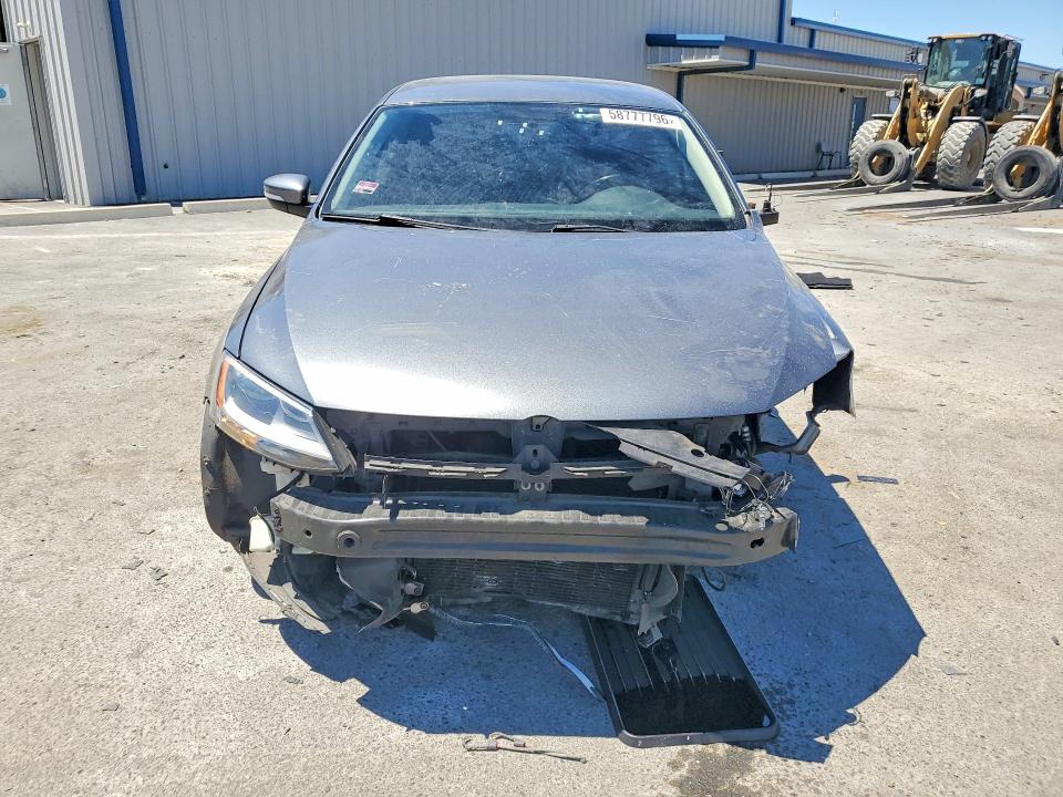 58777796 :رقم المزاد ، 3VWDP7AJ2DM218504 vin ، 2013 Volkswagen Jetta مزاد بيع
