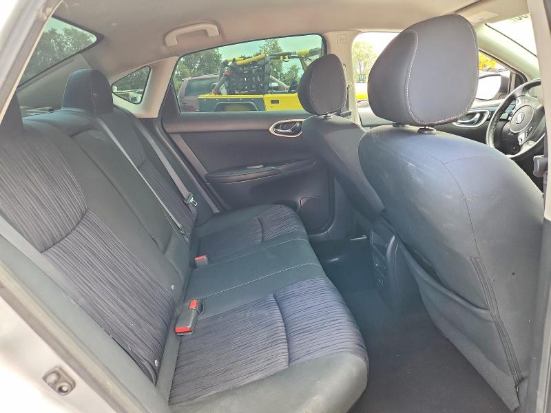 59294506 :رقم المزاد ، 3N1AB7AP9KL620261 vin ، 2019 Nissan Sentra مزاد بيع