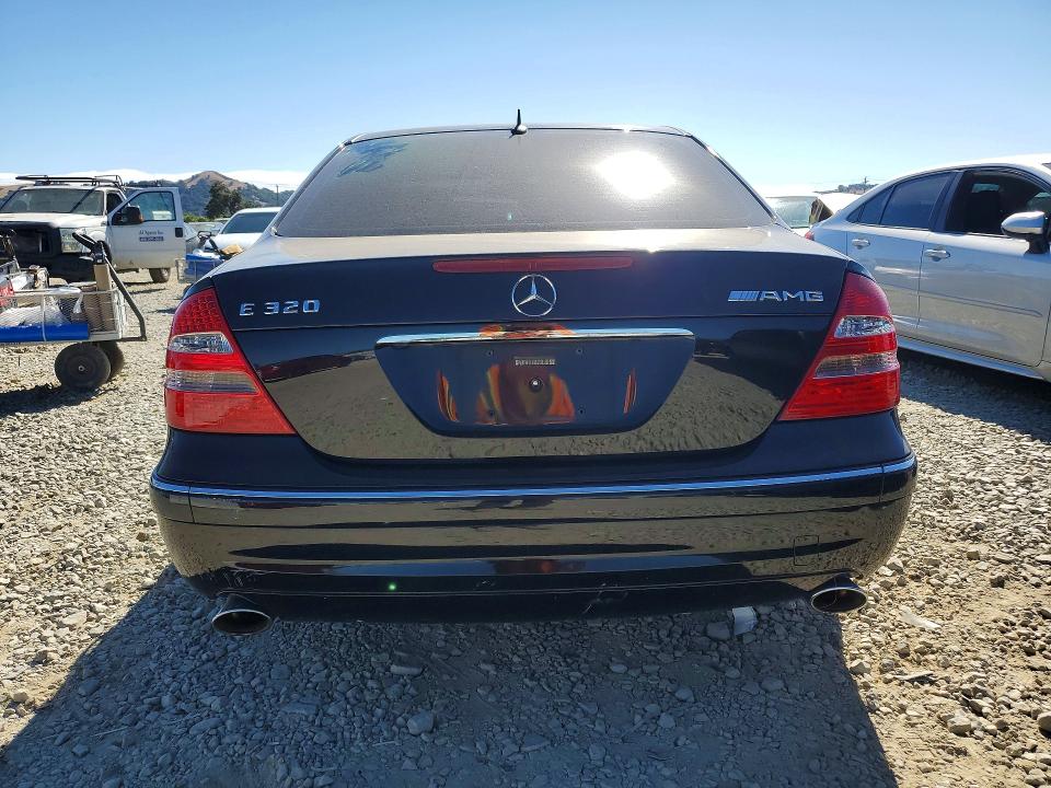 58322306 :رقم المزاد ، WDBUF65J15A705345 vin ، 2005 Mercedes-benz E مزاد بيع
