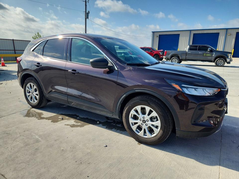 2023 Ford Escape მანქანა იყიდება აუქციონზე, vin: 1FMCU0GN8PUB05807, აუქციონის ნომერი: 56412306
