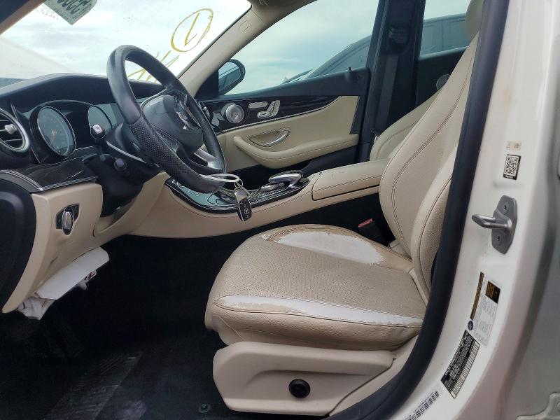 55864336 :رقم المزاد ، WDDZF4JB2HA104451 vin ، 2017 Mercedes-benz E مزاد بيع