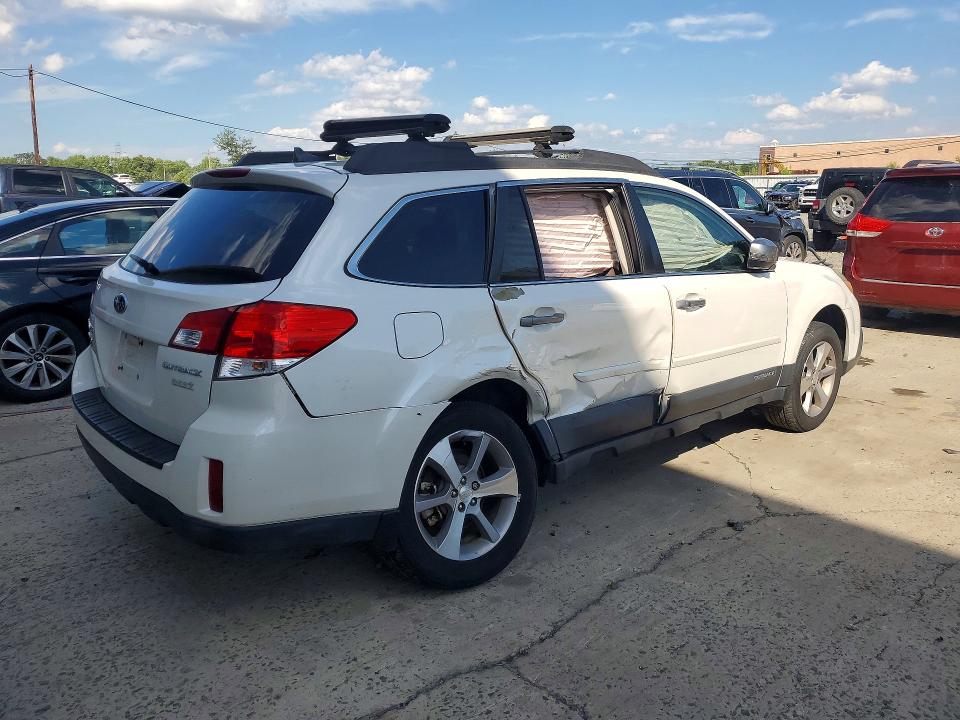 56682006 :رقم المزاد ، 4S4BRBPC4E3297673 vin ، 2014 Subaru Outback مزاد بيع