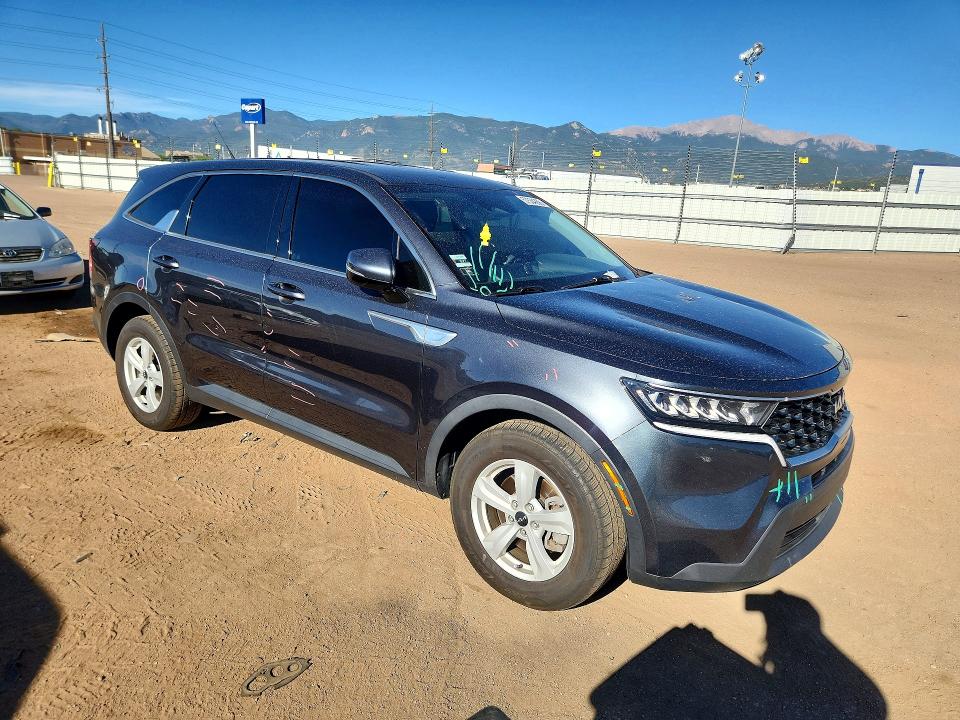 57534306 :رقم المزاد ، 5XYRG4LCXNG097323 vin ، 2022 Kia Sorento مزاد بيع