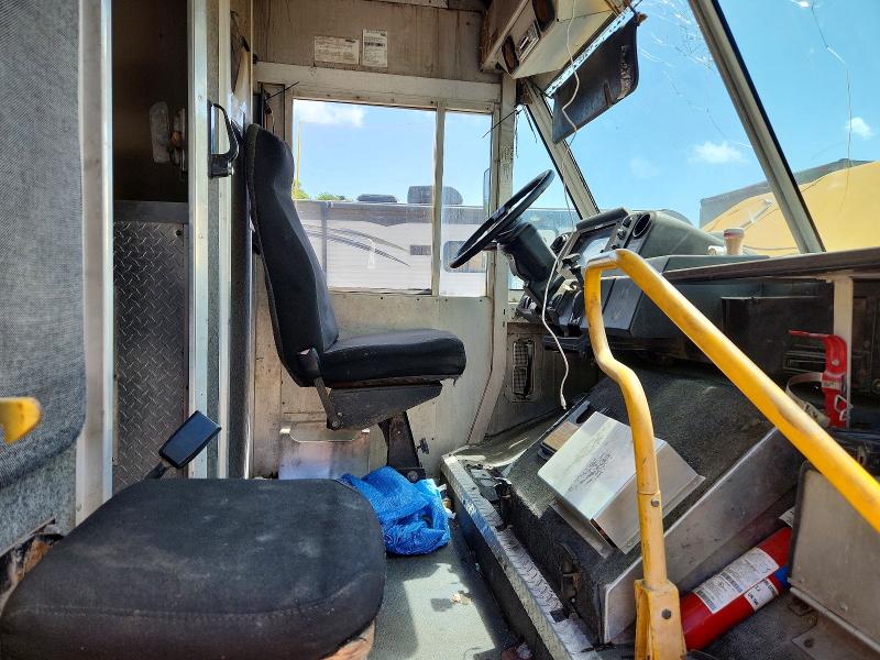 Продажа на аукционе авто 2002 Freightliner Chassis, vin: 4UZAANCP62CK26533, номер лота: 59296966