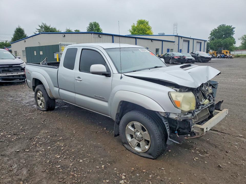 56989426 :رقم المزاد ، 5TEUU42N85Z116267 vin ، 2005 Toyota Tacoma مزاد بيع