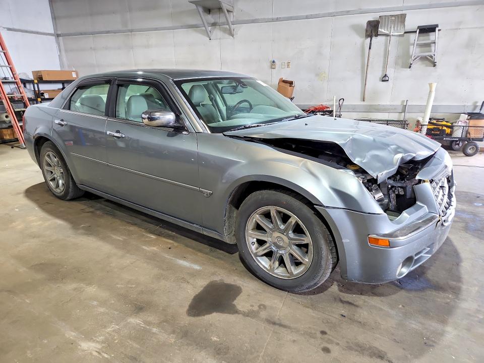 2006 Chrysler 300c მანქანა იყიდება აუქციონზე, vin: 2C3KA63H06H515700, აუქციონის ნომერი: 58215476