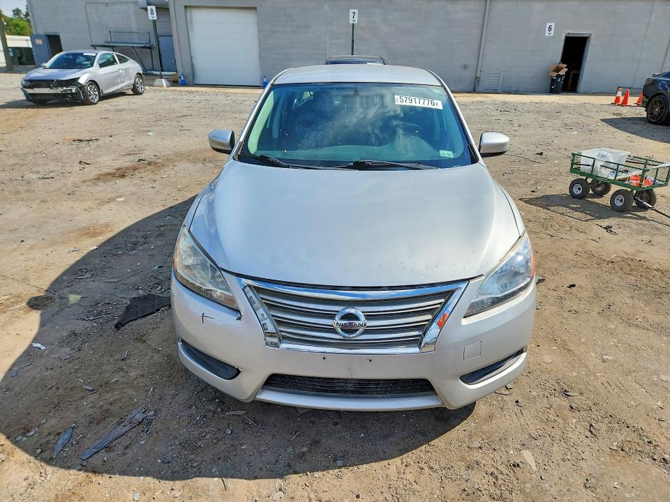 2014 Nissan Sentra მანქანა იყიდება აუქციონზე, vin: 3N1AB7APXEY240336, აუქციონის ნომერი: 57917776