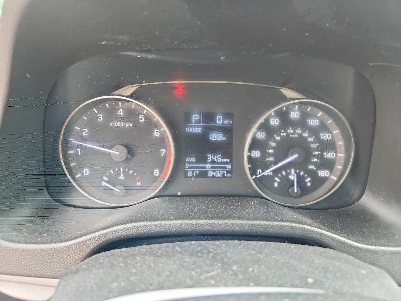 58704166 :رقم المزاد ، 5NPD74LF6JH345008 vin ، 2018 Hyundai Elantra مزاد بيع