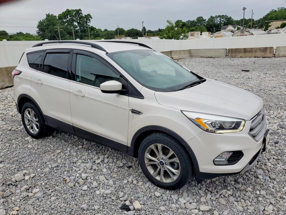 Продажа на аукционе авто 2017 Ford Escape, vin: 1FMCU0GD9HUB40123, номер лота: 57168666