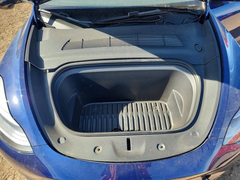 Продажа на аукционе авто 2023 Tesla Model Y, vin: 7SAYGDEE0PA205372, номер лота: 55579156