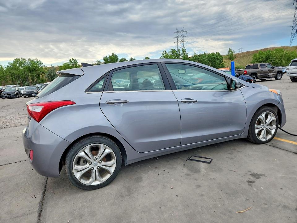 2013 Hyundai Elantra Gt მანქანა იყიდება აუქციონზე, vin: KMHD35LE5DU069421, აუქციონის ნომერი: 58414016