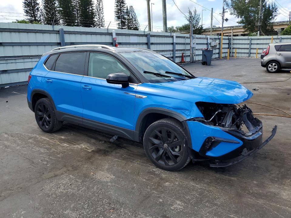 56631056 :رقم المزاد ، 3VVEX7B20PM366834 vin ، 2023 Volkswagen Taos مزاد بيع