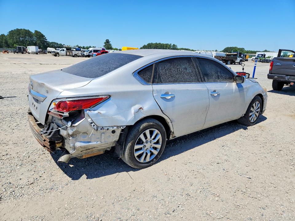 53724656 :رقم المزاد ، 1N4AL3AP5FC206601 vin ، 2015 Nissan Altima مزاد بيع