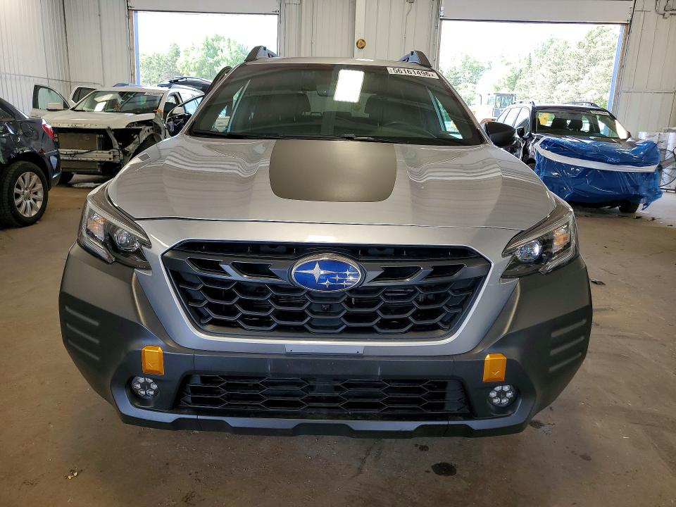 56161496 :رقم المزاد ، 4S4BTGUD7N3228620 vin ، 2022 Subaru Outback مزاد بيع