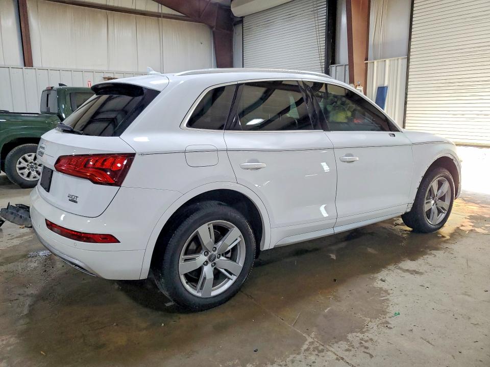 2018 Audi Q5 მანქანა იყიდება აუქციონზე, vin: WA1BNAFY2J2113185, აუქციონის ნომერი: 58106886