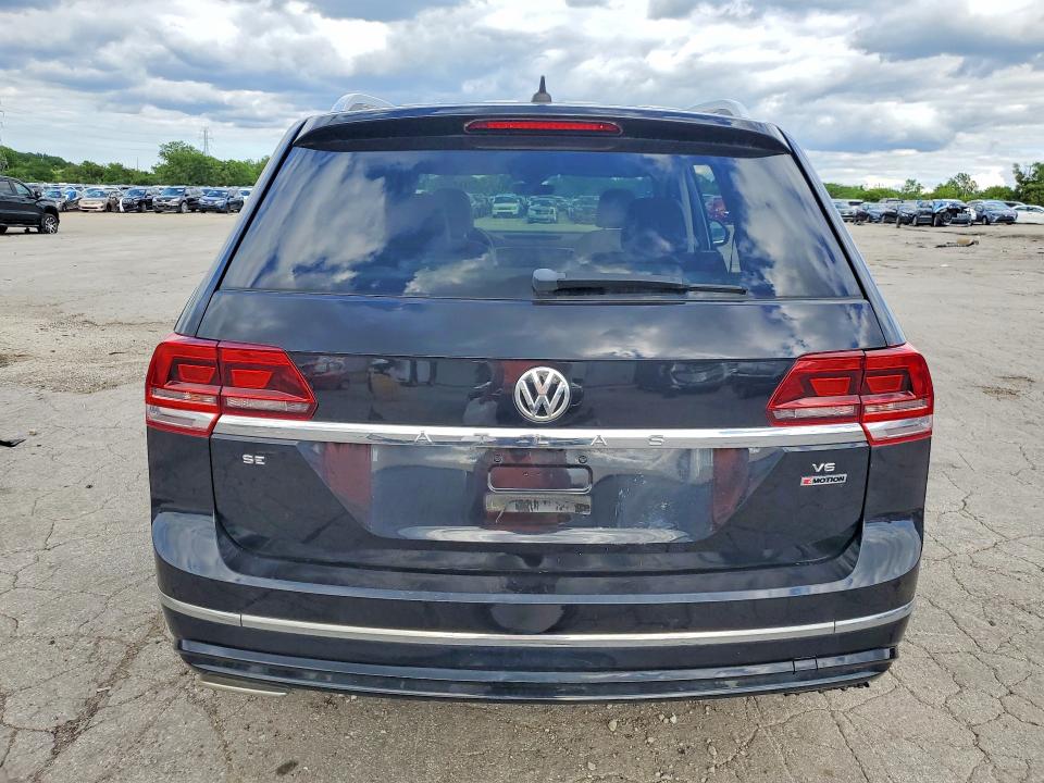 Продажа на аукционе авто 2018 Volkswagen Atlas, vin: 1V2PR2CA5JC518740, номер лота: 49134856