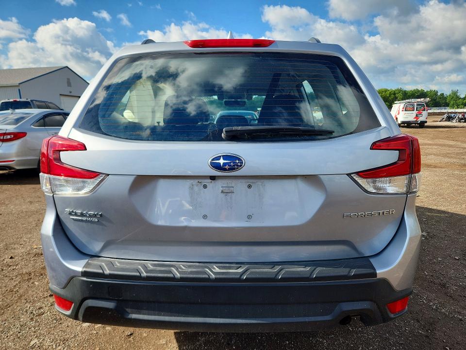 58020916 :رقم المزاد ، JF2SKADC3MH551156 vin ، 2021 Subaru Forester مزاد بيع
