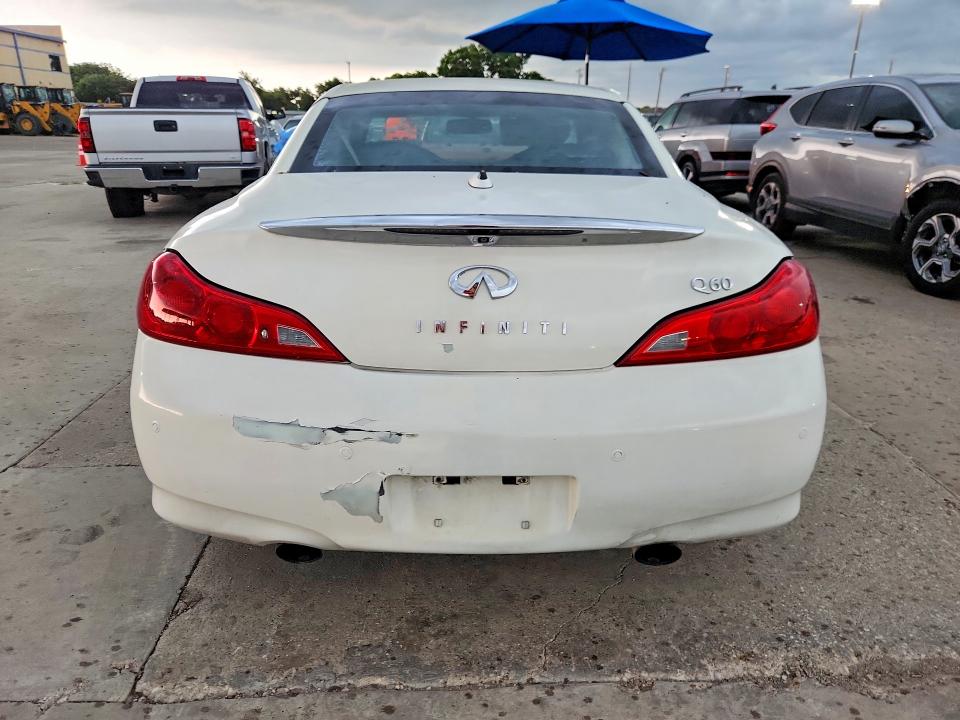 58049406 :رقم المزاد ، JN1CV6FE7EM900465 vin ، 2014 Infiniti Q60 Convertible مزاد بيع
