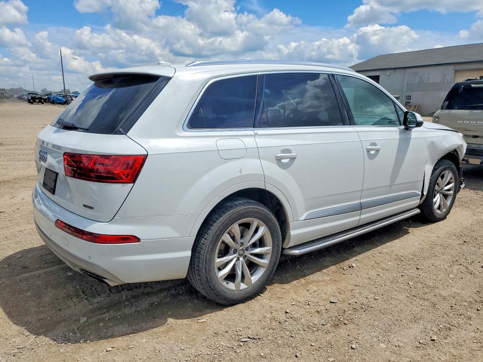 58376726 :رقم المزاد ، WA1LHAF75JD024556 vin ، 2018 Audi Q7 مزاد بيع