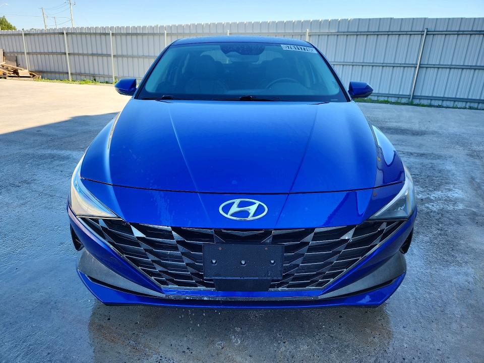 57811776 :رقم المزاد ، KMHLN4AGXNU332427 vin ، 2022 Hyundai Elantra مزاد بيع