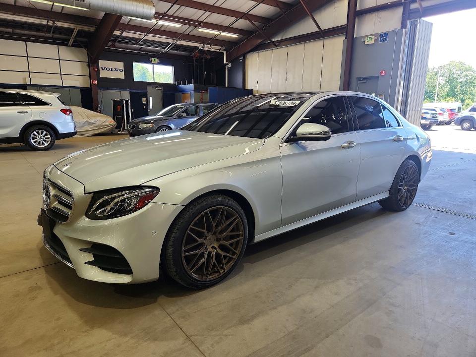 Продажа на аукционе авто 2018 Mercedes-benz E, vin: WDDZF4KB0JA397688, номер лота: 57208726