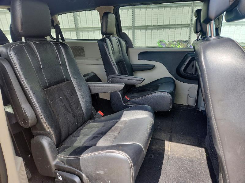 Auction sale of the 2015 Dodge Grand Caravan, vin: 2C4RDGBG7FR664082, lot number: 56719706