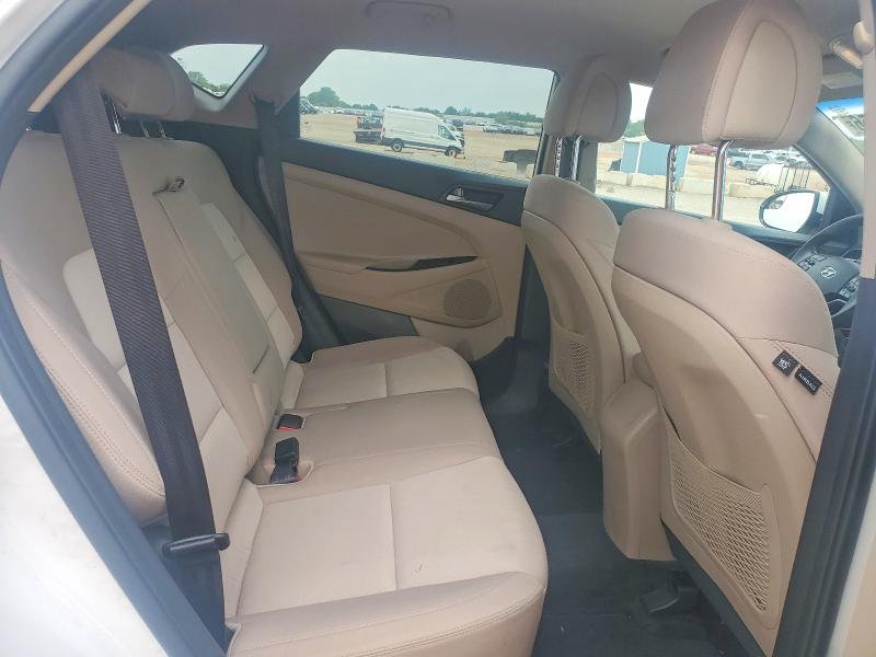 56448656 :رقم المزاد ، KM8J33A40JU644022 vin ، 2018 Hyundai Tucson مزاد بيع