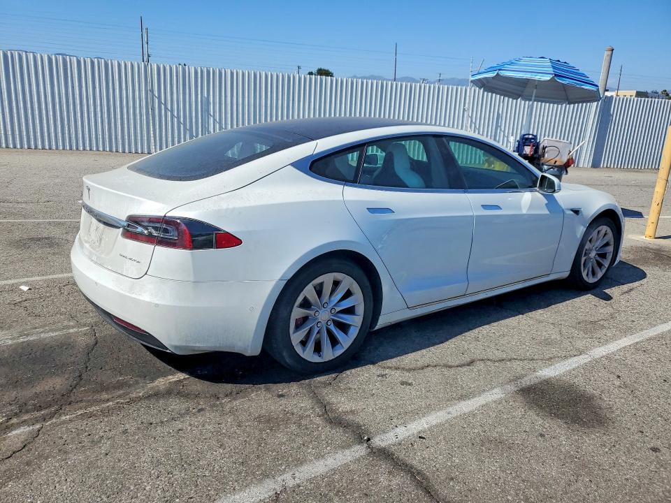 Продажа на аукционе авто 2019 Tesla Model S, vin: 5YJSA1E25KF337242, номер лота: 57435026