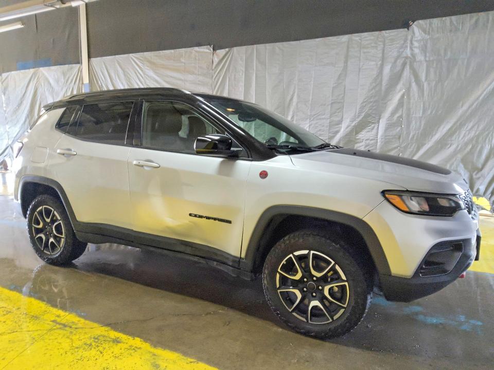 2025 Jeep Compass მანქანა იყიდება აუქციონზე, vin: 3C4NJDDN3ST532784, აუქციონის ნომერი: 58947446