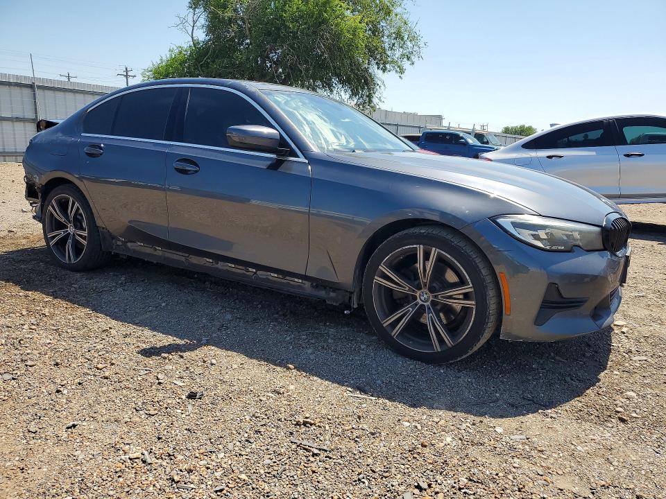 57244016 :رقم المزاد ، 3MW5P7J07M8B79378 vin ، 2021 Bmw 330e مزاد بيع
