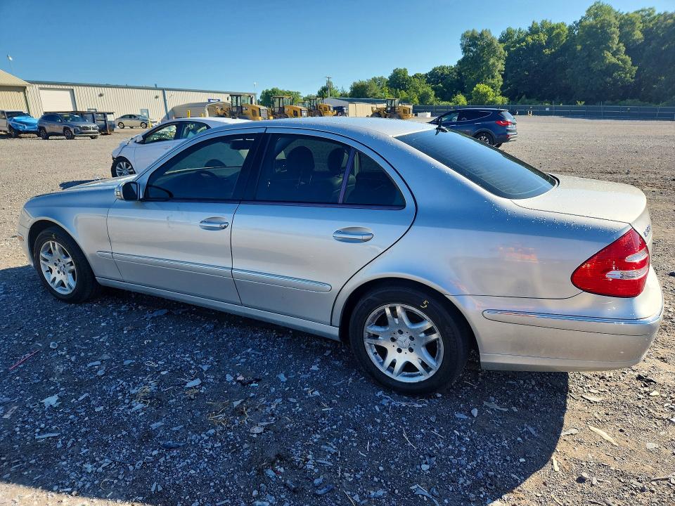 57085356 :رقم المزاد ، WDBUF65J73A220317 vin ، 2003 Mercedes-benz E مزاد بيع