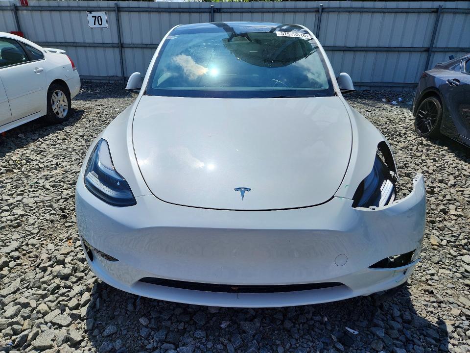 Продажа на аукционе авто 2024 Tesla Model Y, vin: 7SAYGAEE5RF182904, номер лота: 57573016